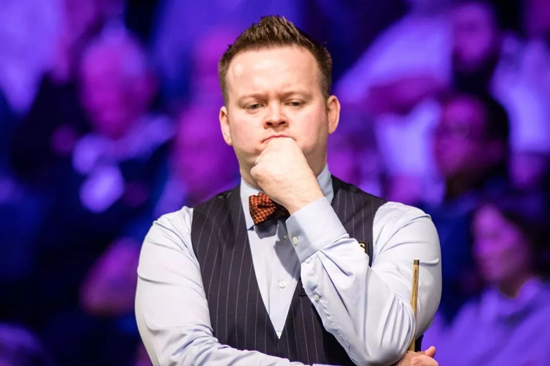 显得格外冷 显得格外冷