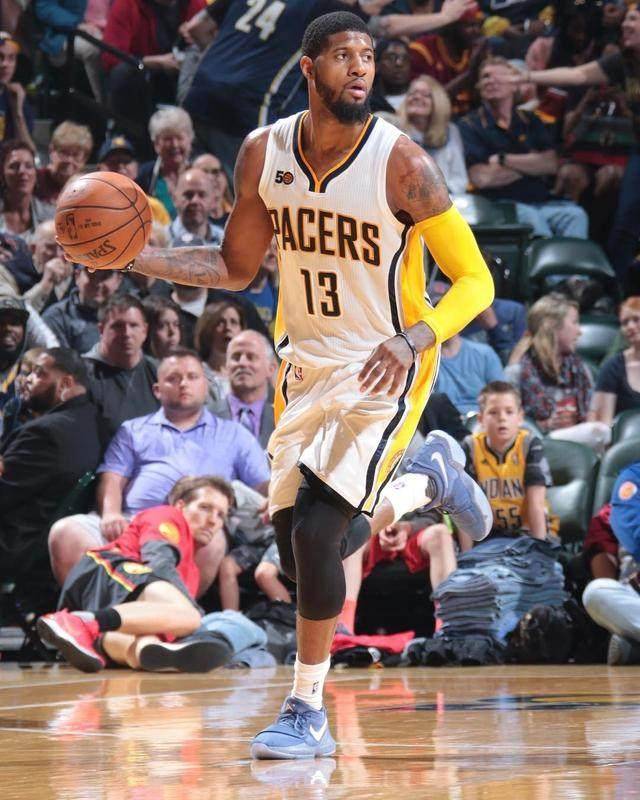 侧防守来支 侧防守来支