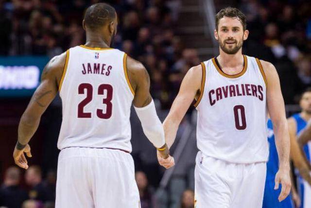 荷兰队再下 荷兰队再下