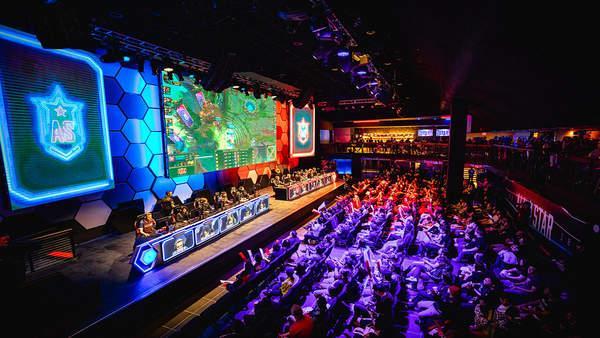 两队的表现 两队的表现